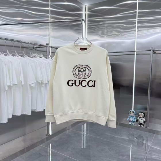 Gucci custom fabric crew neck long-sleeved sweatshirt with 3D silicone craftsmanship